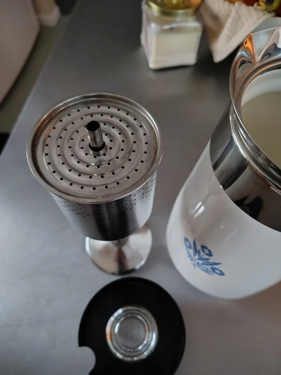 Vintage Corningware Cornflower White 9 Cup Coffee Pot - Picture 5 of 7